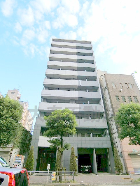 メインステージ大森北の外観|2009年10月築　RC鉄筋コンクリート造地上11階建て1K～1LDK総戸数56戸の分譲賃貸マンション　京浜急行本線大森海岸駅近平和島駅とJR京浜東北線大森駅も徒歩圏内オートロック宅配BOXゴミ捨て場