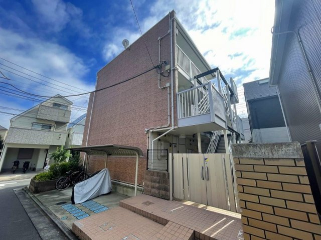 レオパレス悠和の外観