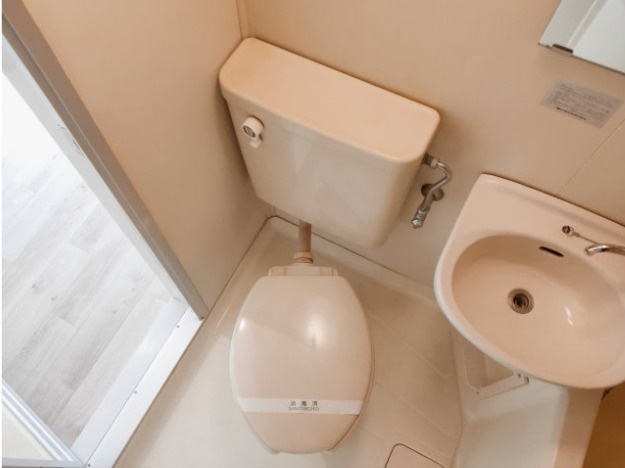 レザン池尻　ペット相談　オートロック　防犯カメラ　のトイレ