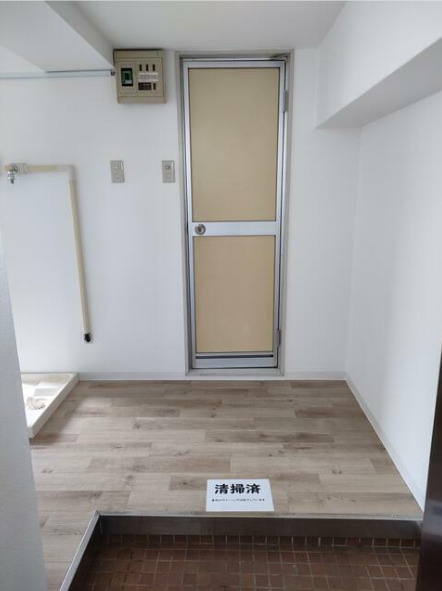 レザン池尻　ペット相談　オートロック　防犯カメラ　の玄関