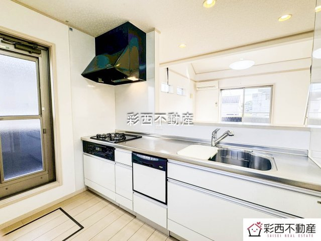 川越市宮元町中古戸建のキッチン