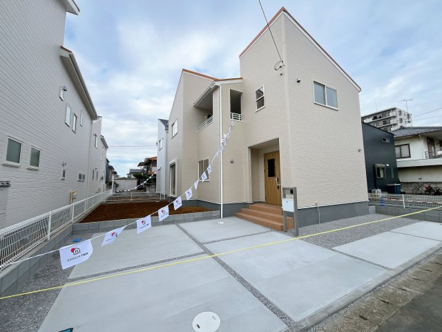 深谷市東方　新築分譲住宅　全４棟の前面道路含む現地写真