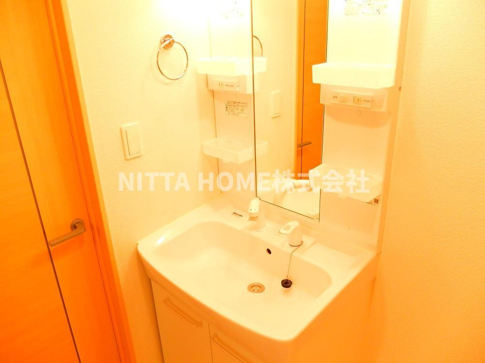 プロムナードの洗面所|便利な独立洗面台付きです(*^。^*)