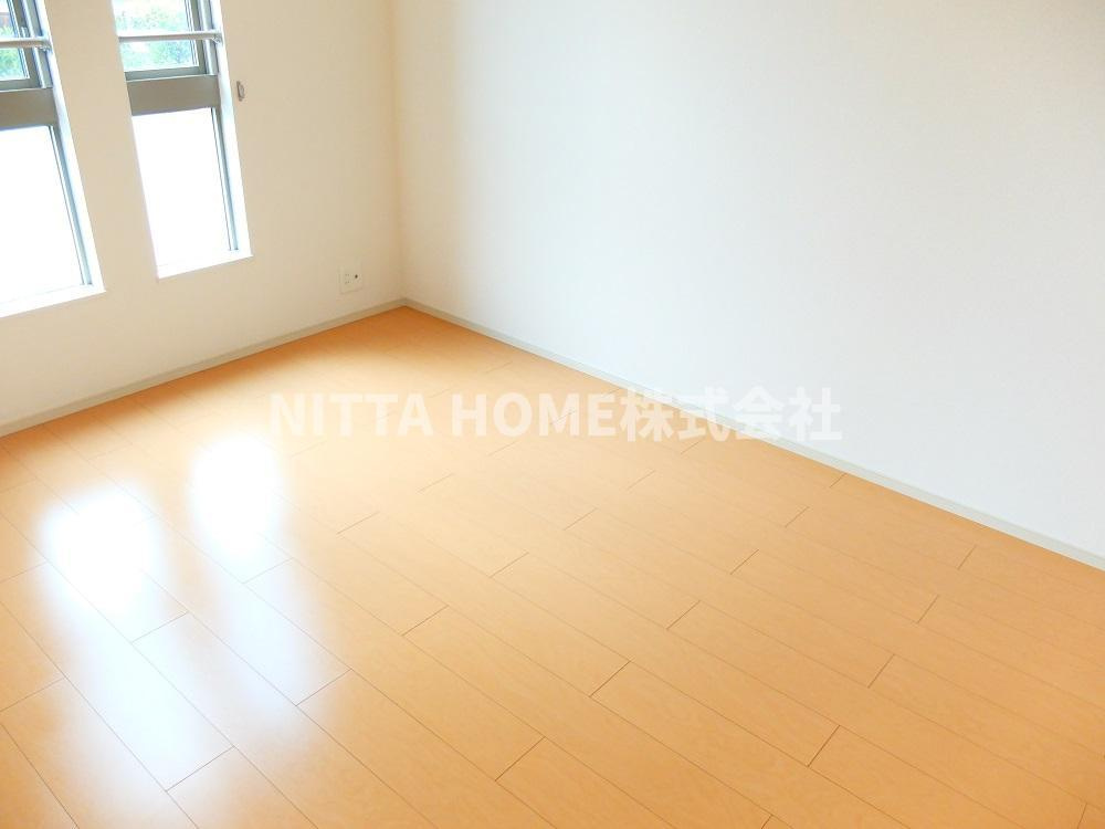 プロムナードの内装|広々6帖洋室★