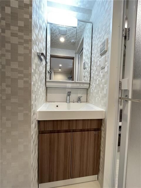 Ｓ－ＲＥＳＩＤＥＮＣＥ両国ｓｅｒｅａの独立洗面台