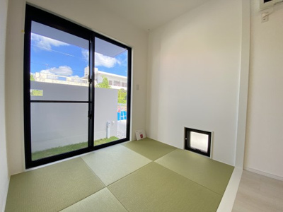 【和室】 | 嘉手納屋良（全6棟）3号棟 | 3号棟　LDK17.9帖＋畳コーナー2.7帖付き（全体LDK20.6帖）♪