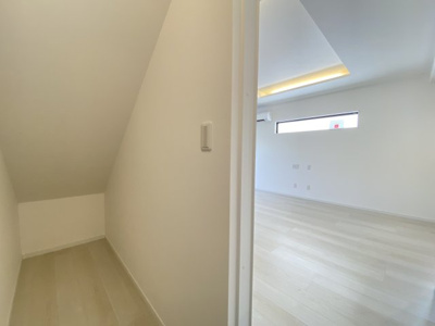 【収納】 | 嘉手納屋良（全6棟）3号棟 | 3号棟　階段下収納付き♪