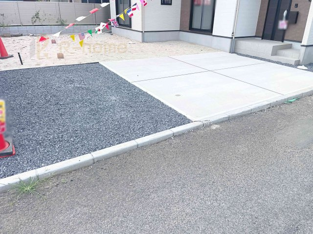 常陸太田市馬場町2期　新築戸建て　1号棟の駐車場|カースペースは2台お停めいただけます♪