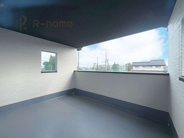 常陸太田市馬場町2期　新築戸建て　1号棟のバルコニー|急な雨でも安心のインナーバルコニー♪忙しいご夫婦も大満足♪