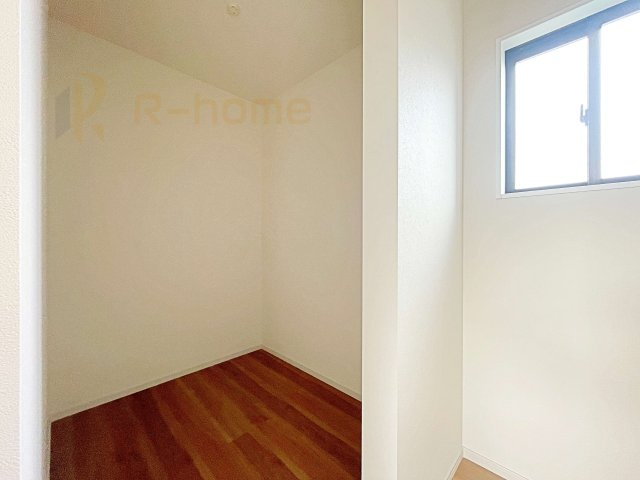 常陸太田市馬場町2期　新築戸建て　1号棟の収納|人気のウォークインクローゼット！アウター類はもちろん、季節ものや寝具も収納できます！