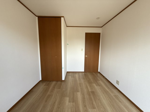 前田メゾネット C棟の寝室