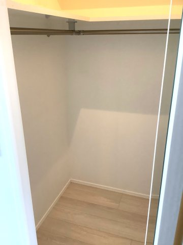 新品家具付きマンション築港本町10(KaGood福岡)の収納