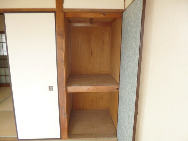 天王マンションの収納|各部屋に収納あります。