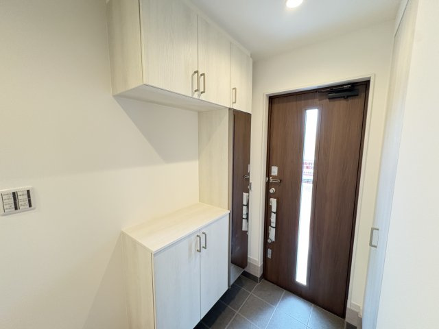 ☆新築戸建☆明石市太寺３丁目の玄関