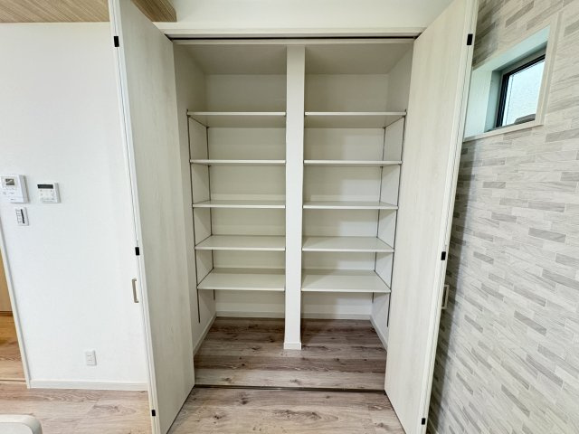 ☆新築戸建☆明石市太寺３丁目の収納