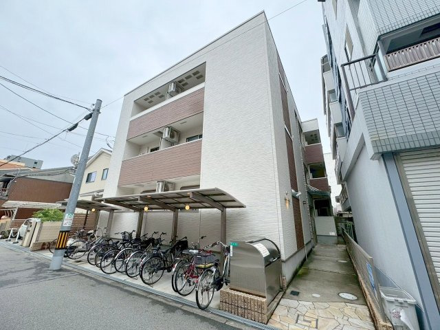 フジパレス三国本町の外観