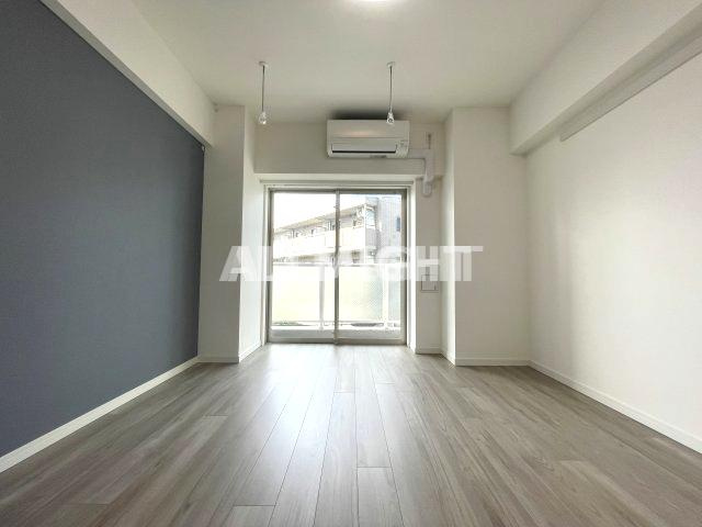 府中市住吉町１丁目の賃貸マンションの居間・リビング|★お部屋探しはオールマイト不動産までご相談下さい♪