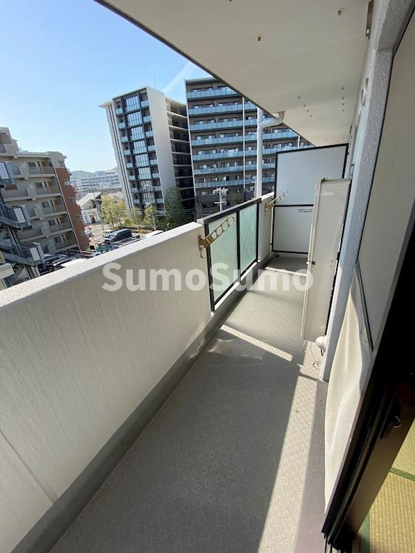 コーレジアス須磨のバルコニー|陽当たり良好なバルコニーです