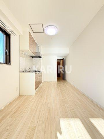 ART Tennoujiの居間・リビング