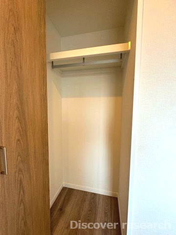小金井ハイツの収納|【クローゼット】
ハンガーラックが設けられていて綺麗に収納することができそうです。
