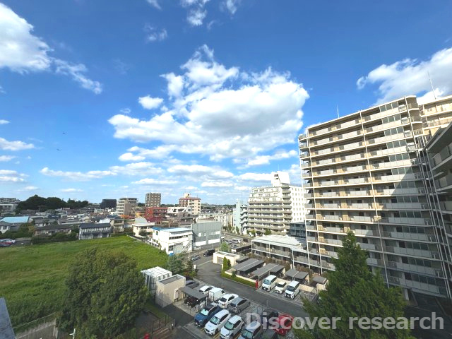 小金井ハイツの展望|【眺望】
緑が豊富で心癒される眺望です。