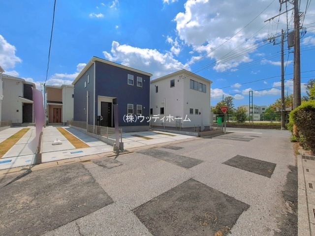 春日部市大沼第3　新築一戸建て　4号棟の前面道路含む現地写真