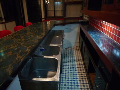 カトレヤビルのロビー