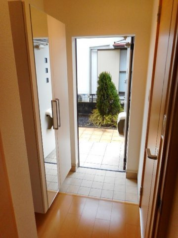 サニー　サイド　ガーデンの玄関