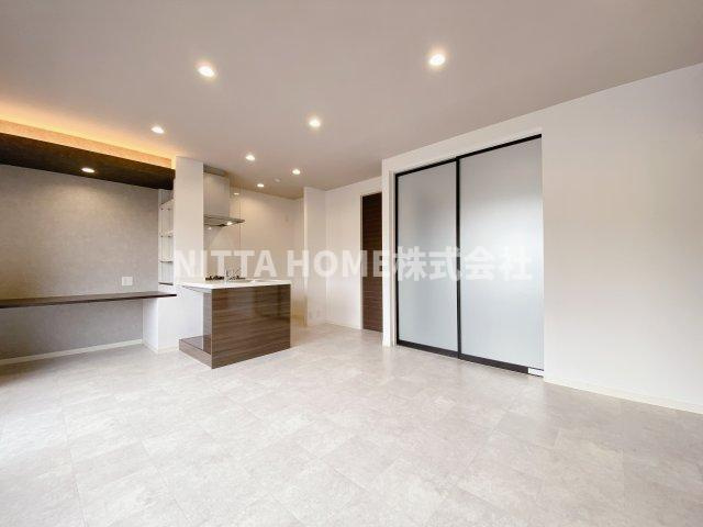 レジデンス　城南の居間・リビング|リビング広々１２.６帖◎