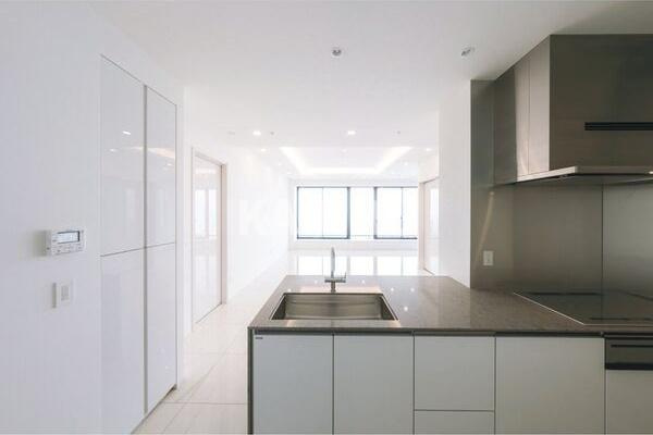 Brillia Tower堂島のキッチン