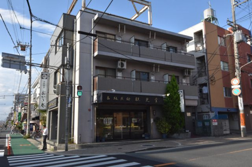 敷地内に駐輪スペースあります☆