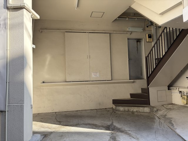 熱海市　昭和町のエントランス