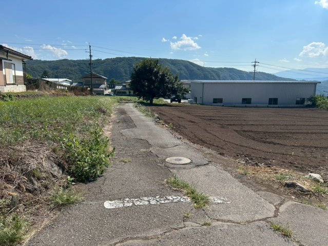 小諸市滋野 土地の外観