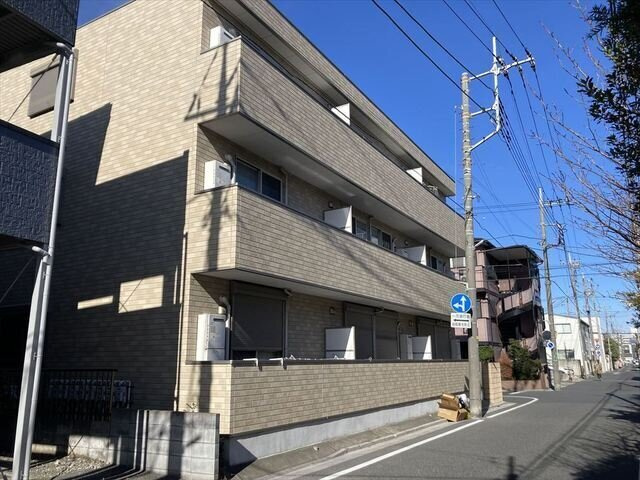 トリファイン青木の外観