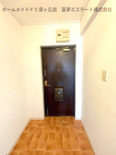 【玄関】 | ウエストロー西取石 | ※イメージ　同物件別号室の写真