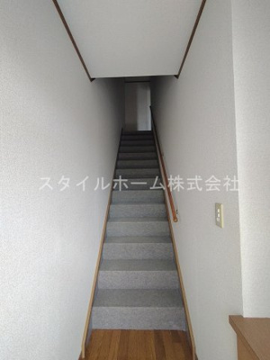 【玄関】 | フレーズA棟 | イメージ写真です。