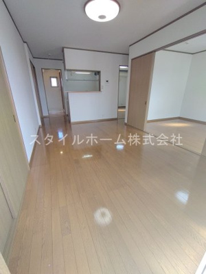 【居間・リビング】 | フレーズA棟 | イメージ写真です。