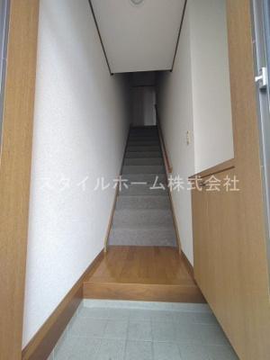 【玄関】 | フレーズA棟 | イメージ写真です。