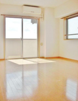 【居間・リビング】 | ウーノグランデ中野 | 明るい洋室！