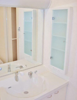 【独立洗面台】 | ウーノグランデ中野 | 嬉しい独立洗面台付き。