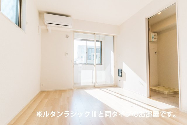 ヒカルサ岡崎日名西町の内装