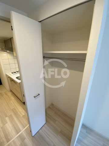 エスリード南森町ラグシスの収納|エスリード南森町ラグシス　クローゼット