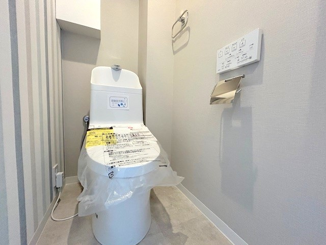 【トイレ】 | サンメゾン寝屋川 | 清潔感のあるトイレです