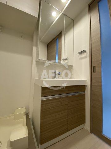 エル・セレーノ大阪天神橋の洗面所|エル・セレーノ大阪天神橋　独立洗面化粧台