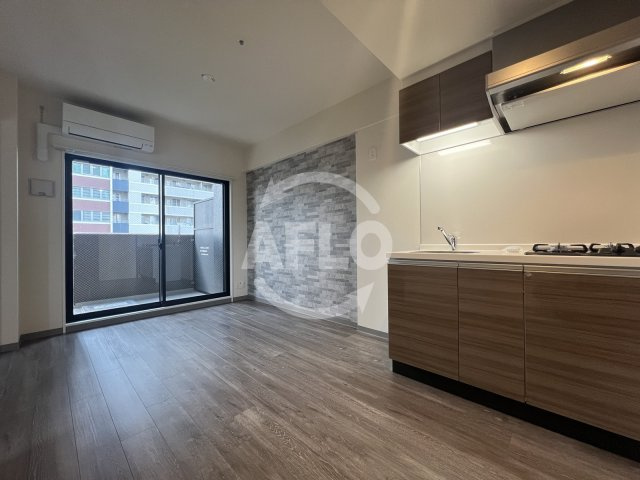 コンフォリア新梅田の居間・リビング|コンフォリア新梅田　DK