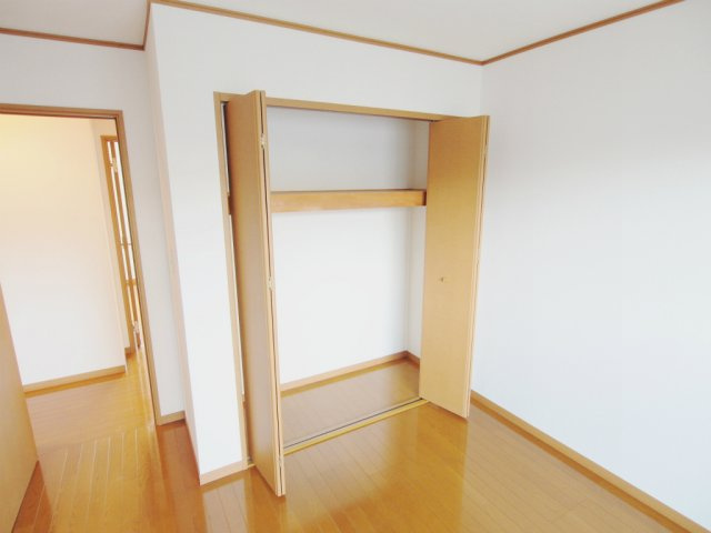 サンヴィレッジ緑井の収納