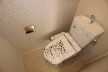 【トイレ】 | ＣＡＬＭ荻窪 | 温水洗浄便座。