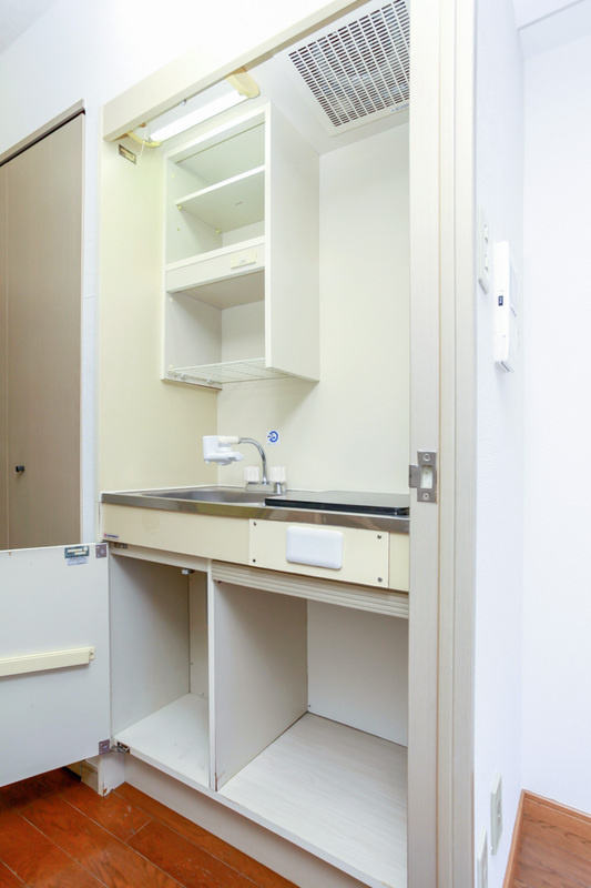 ダイナコート平尾山荘通り　6階のキッチン|別号室のものです。現状優先になります。