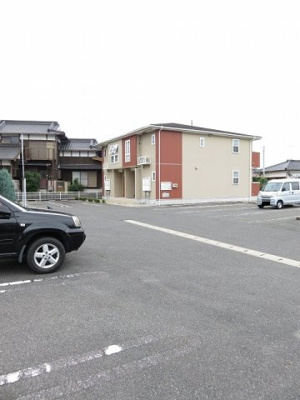 【駐車場】 | レーゲンボーゲンＢ