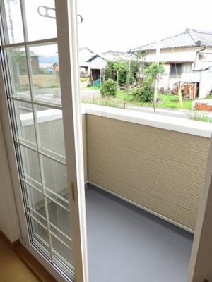 【バルコニー】 | レーゲンボーゲンＢ